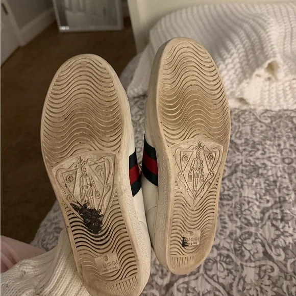 Gucci White Leather Sneakers with Red & Green Stripe and Gold Bee - Picture 3 of 5